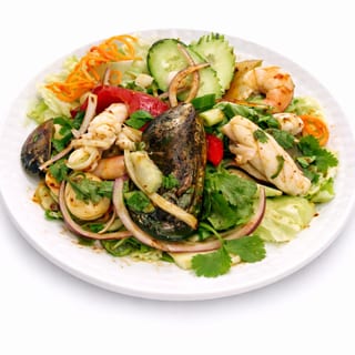 Yum Ruam Mit Talay (Seafood Salad)